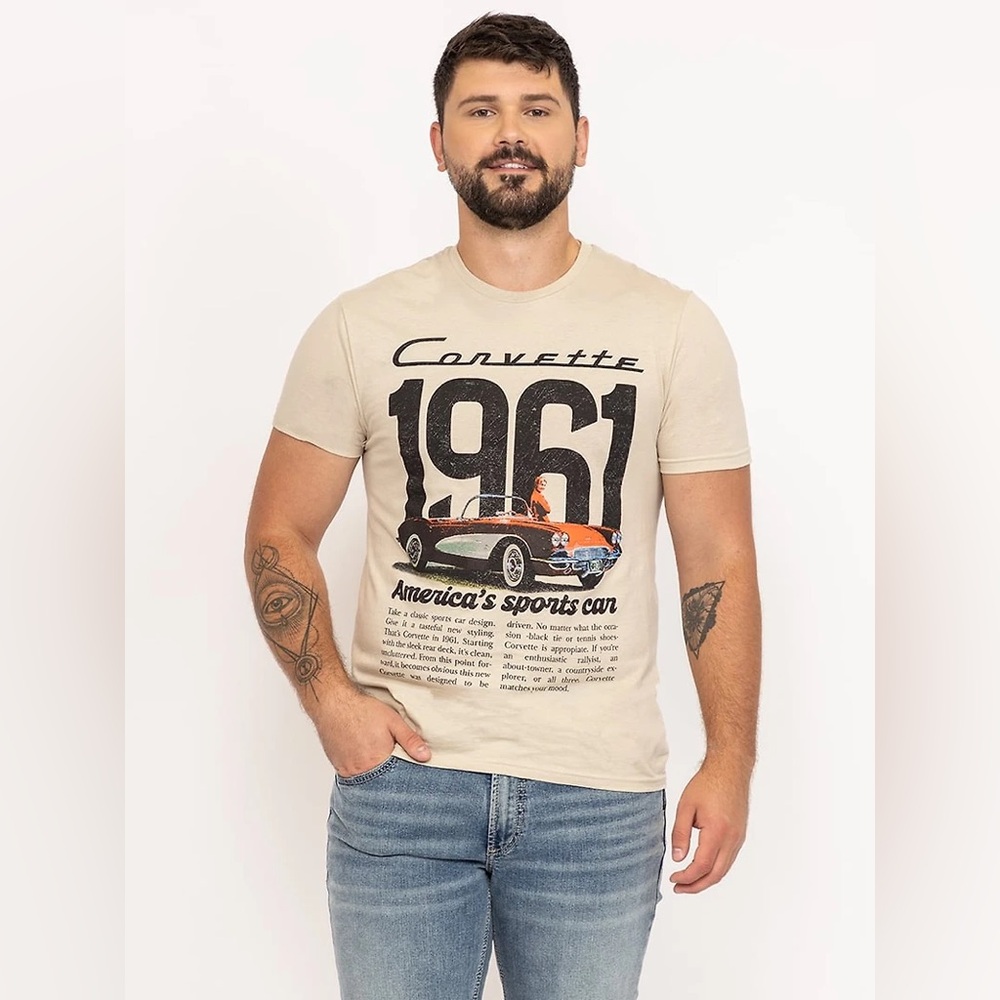Unisex Corvette Graphic Tee in Coquitlam Size S